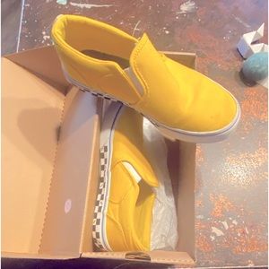 Youth size 5.5 newer